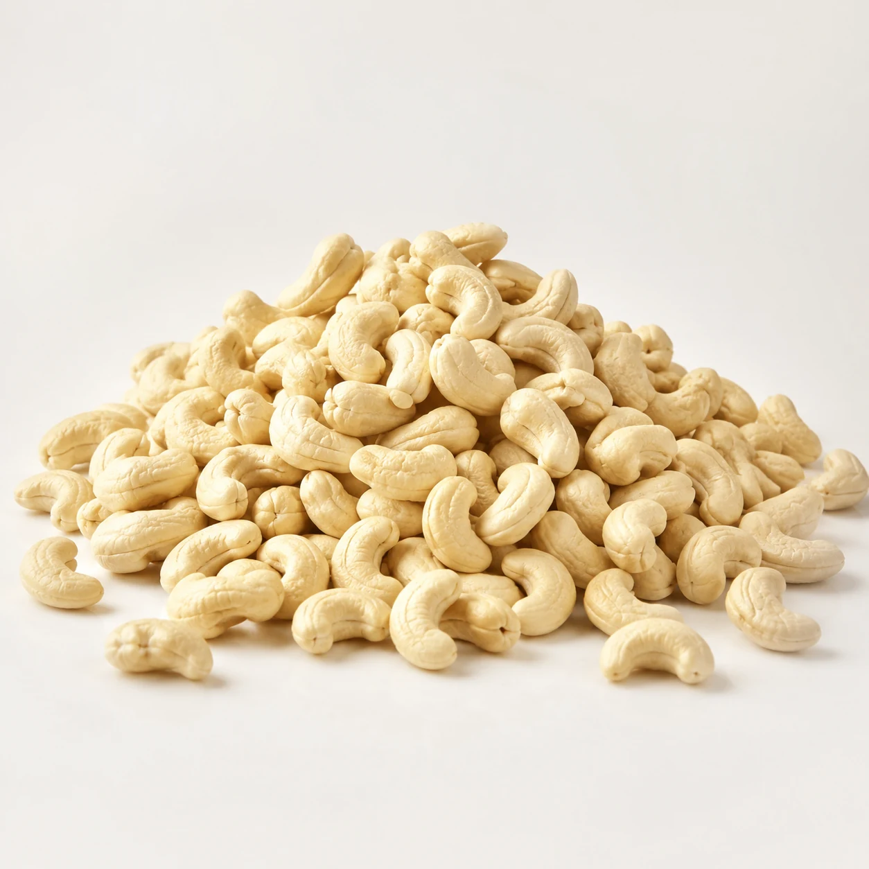 Whole Vietnamese cashew kernels